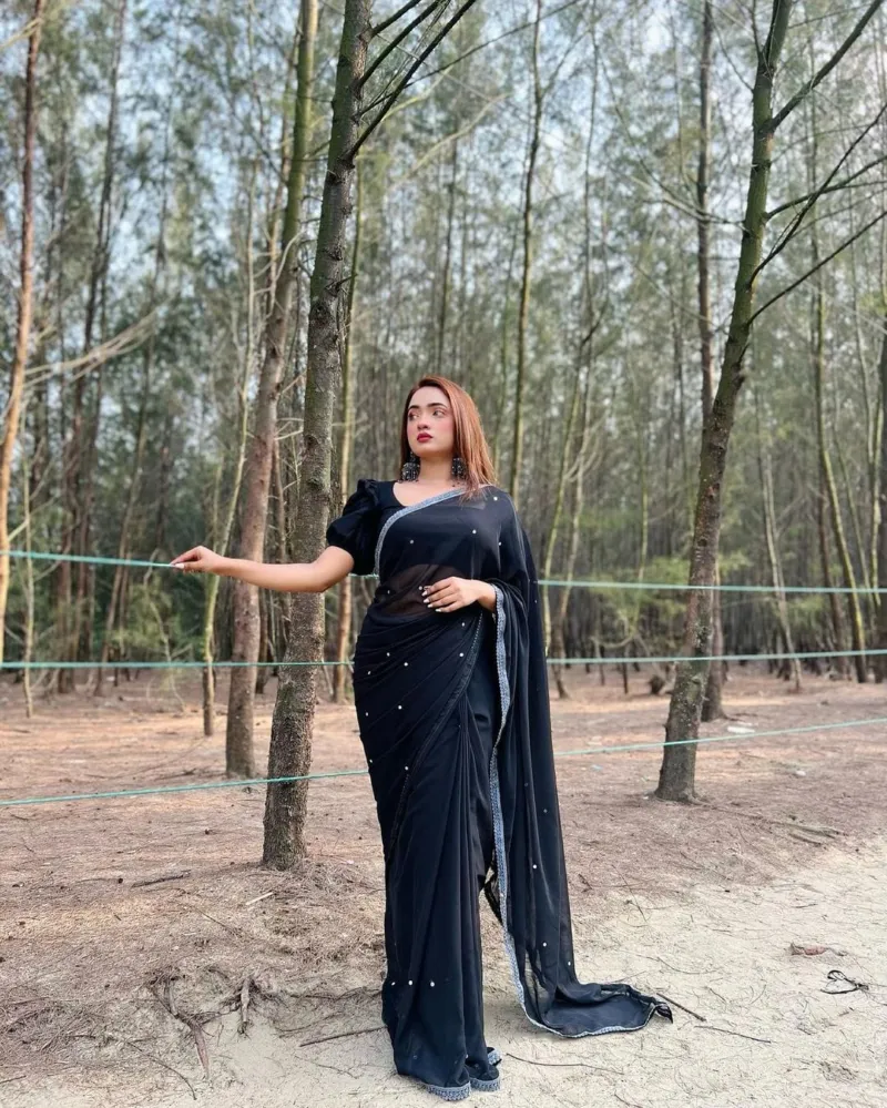 জর্জেট স্টোন শাড়ি