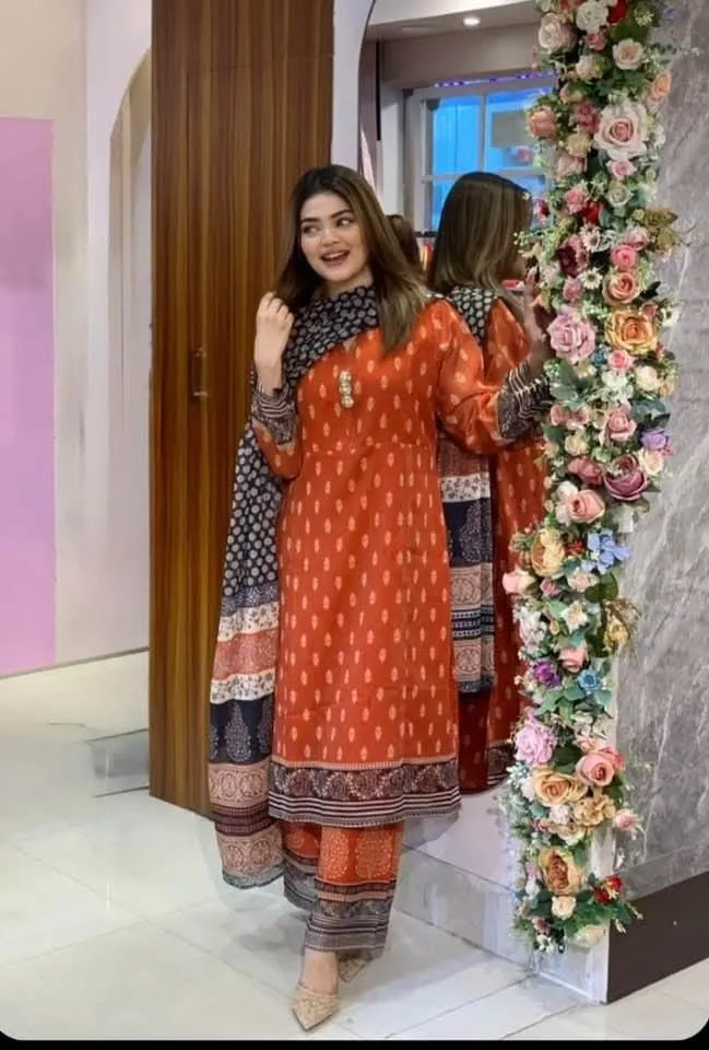 মেয়েদের মাইক্রোস্টিচ থ্রি-পিস, জর্জেট ওড়না, 3টি রঙ