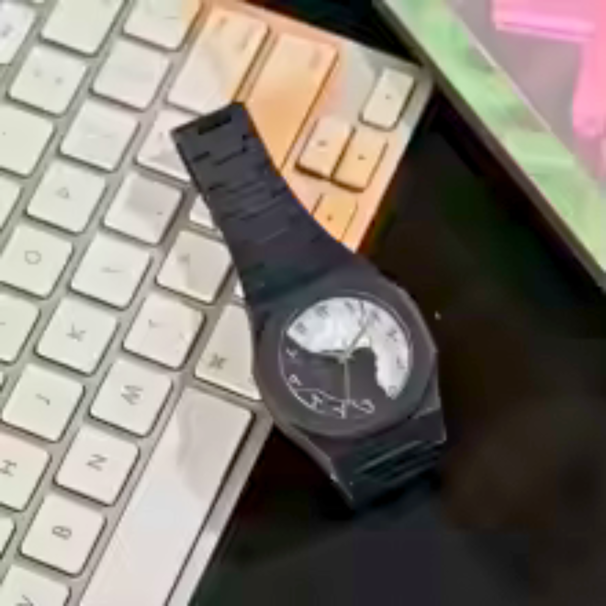 Aura ছেলেদের হাতঘড়ি, মডার্ন ক্রিয়েটিভ ডিজাইন (কালো)