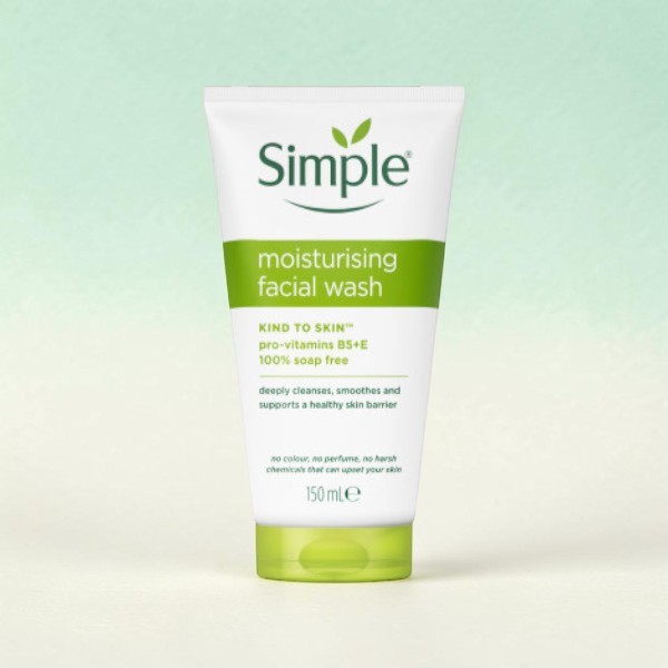 Simple Kind to Skin 100% Soap Free Moisturising Face Wash 150ml (Poland)