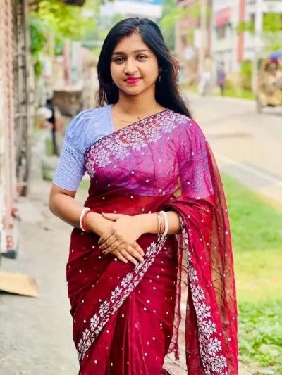 ব্লক ও স্ক্রিন প্রিন্ট হাফ সিল্ক শাড়ি, 4টি রঙের অপশন