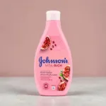 Johnson's Vita Rich ডালিম ফুলের নির্যাসসহ Brightening বডি ওয়াশ 400ml