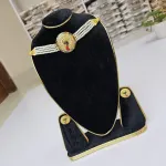 মেয়েদের নেকলেস ও কানের দুল সেট, পার্ল স্টোন