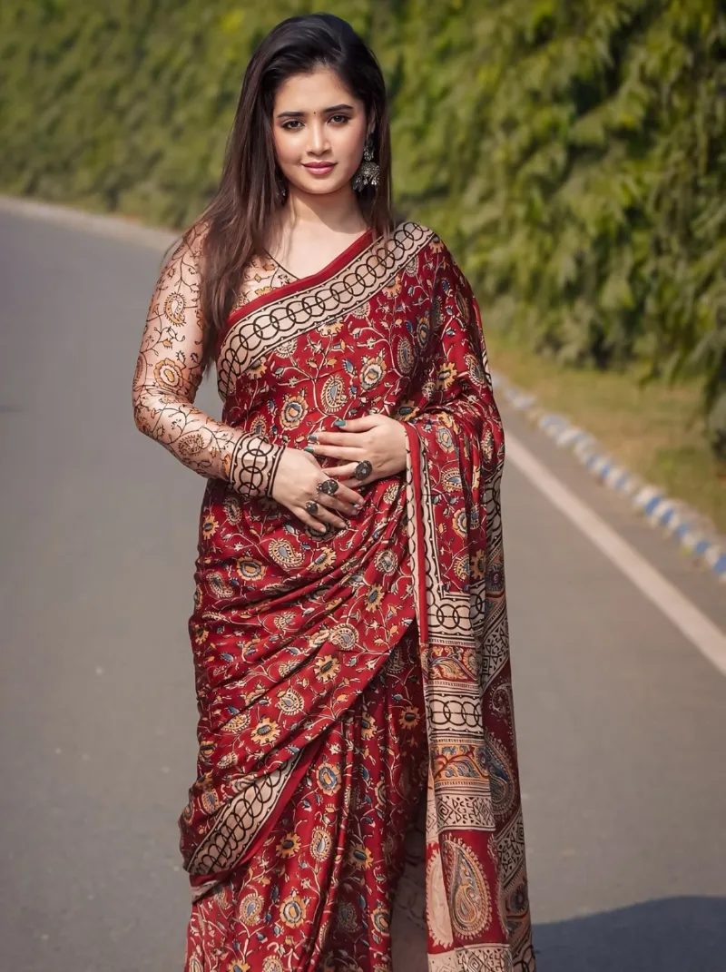 Soft Silk Batik Print Saree, 12.5 Haath, Blouse Included