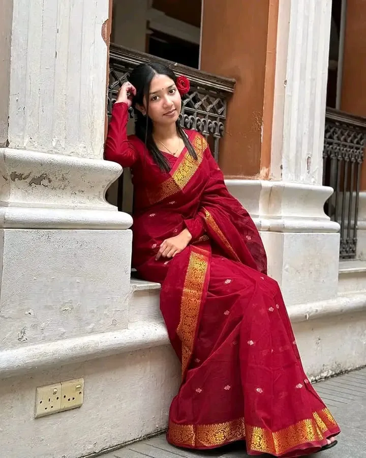 Women's Half Silk Plus Paar Saree, Over 12 Haath, 4 Colours