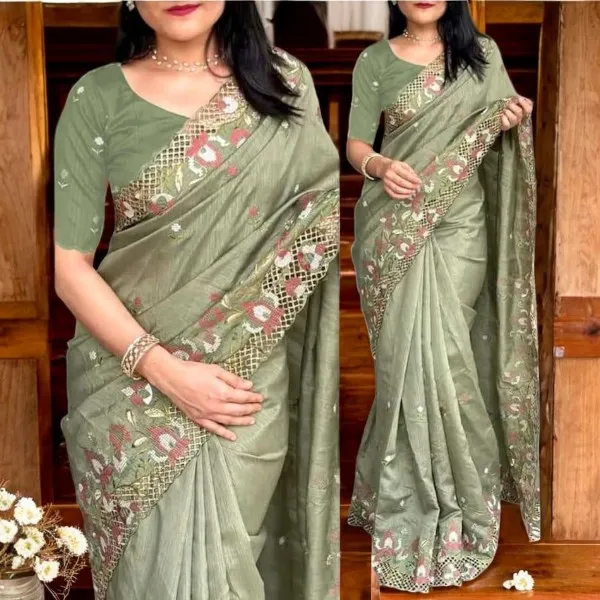 White Gold এমব্রয়ডারি পার্টি শাড়ি