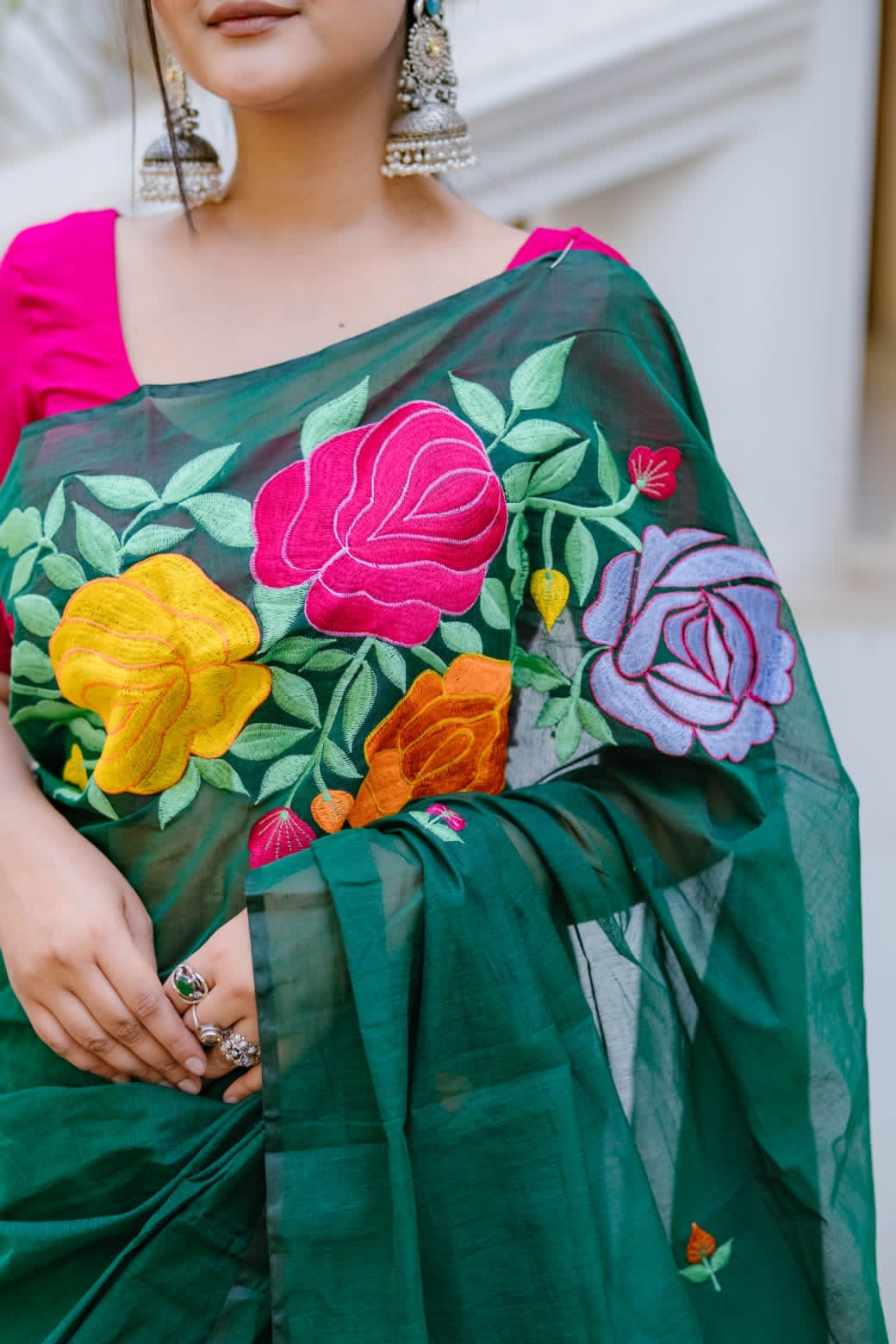 এমব্রয়ডারি কাজের মহিলাদের হাফ সিল্ক শাড়ি