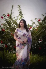 ব্লাউজ পিসসহ চান্দেরি সিল্ক ফ্লোরাল প্রিন্ট শাড়ি, 5 রং