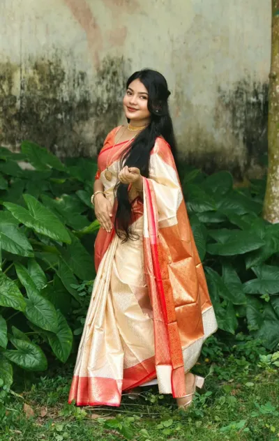 উৎসবের জন্য বোনা কাতান শাড়ি, 5 রং