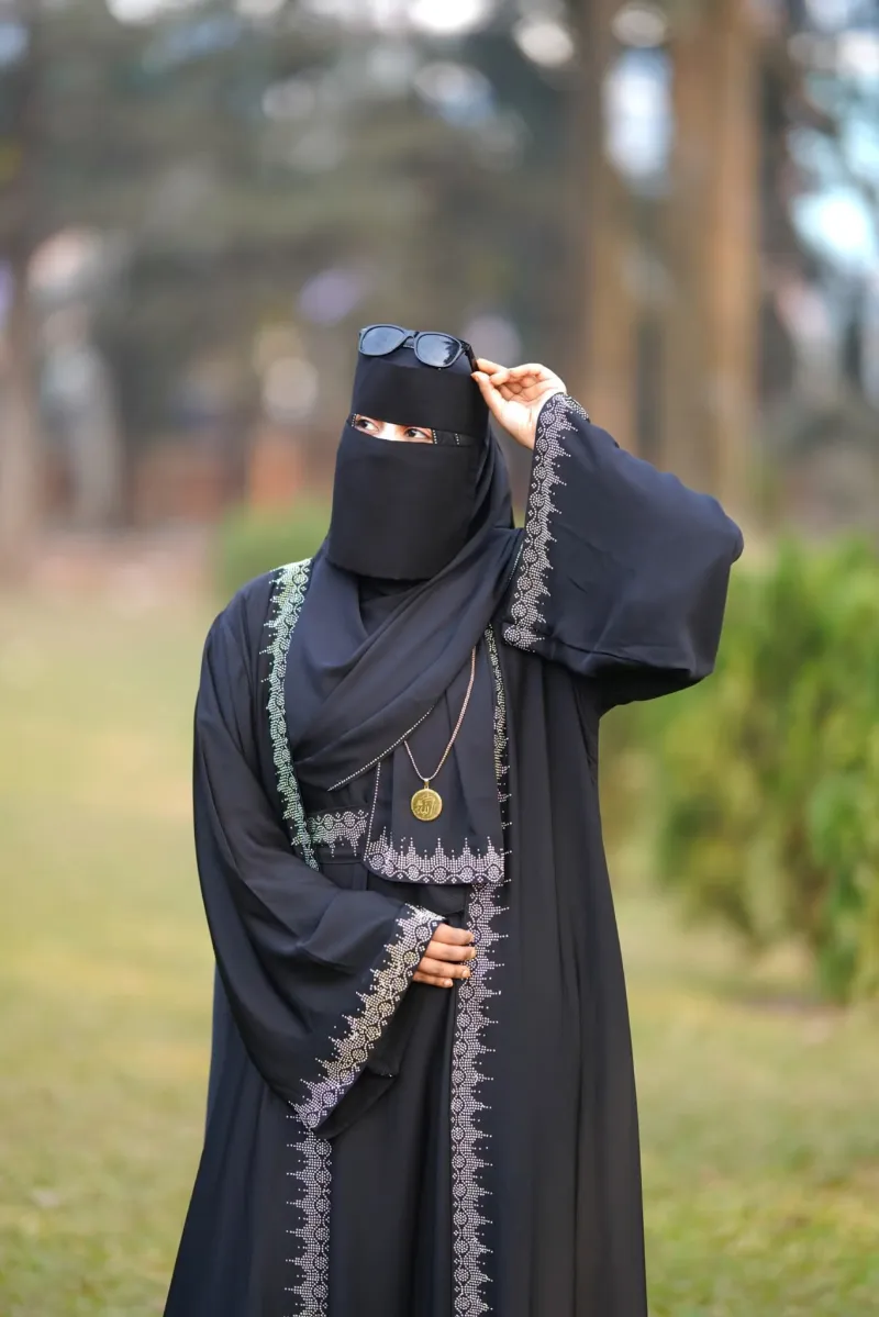 জান্নাত ফোর পিস বোরকা সেট স্টোন ওয়ার্কসহ, 6 রং