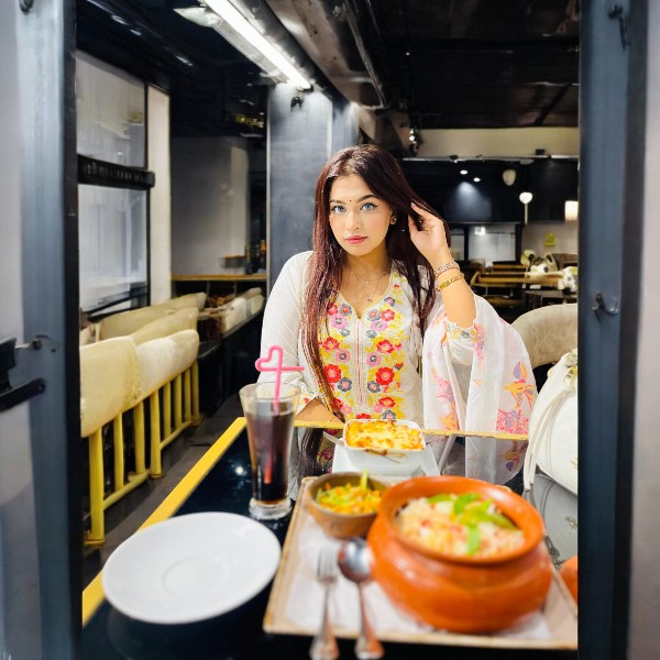 Lilene এমব্রয়ডারি থ্রি পিস সেট
