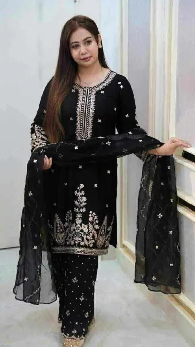 Women's Slub Cotton Three Piece with Organza Tissue Dupatta
