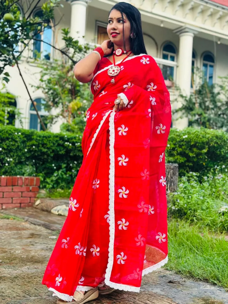 Women's Dhupian Silk Saree with Ball Print and Lace