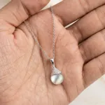 টিয়ারড্রপ পার্ল পেনড্যান্ট নেকলেস