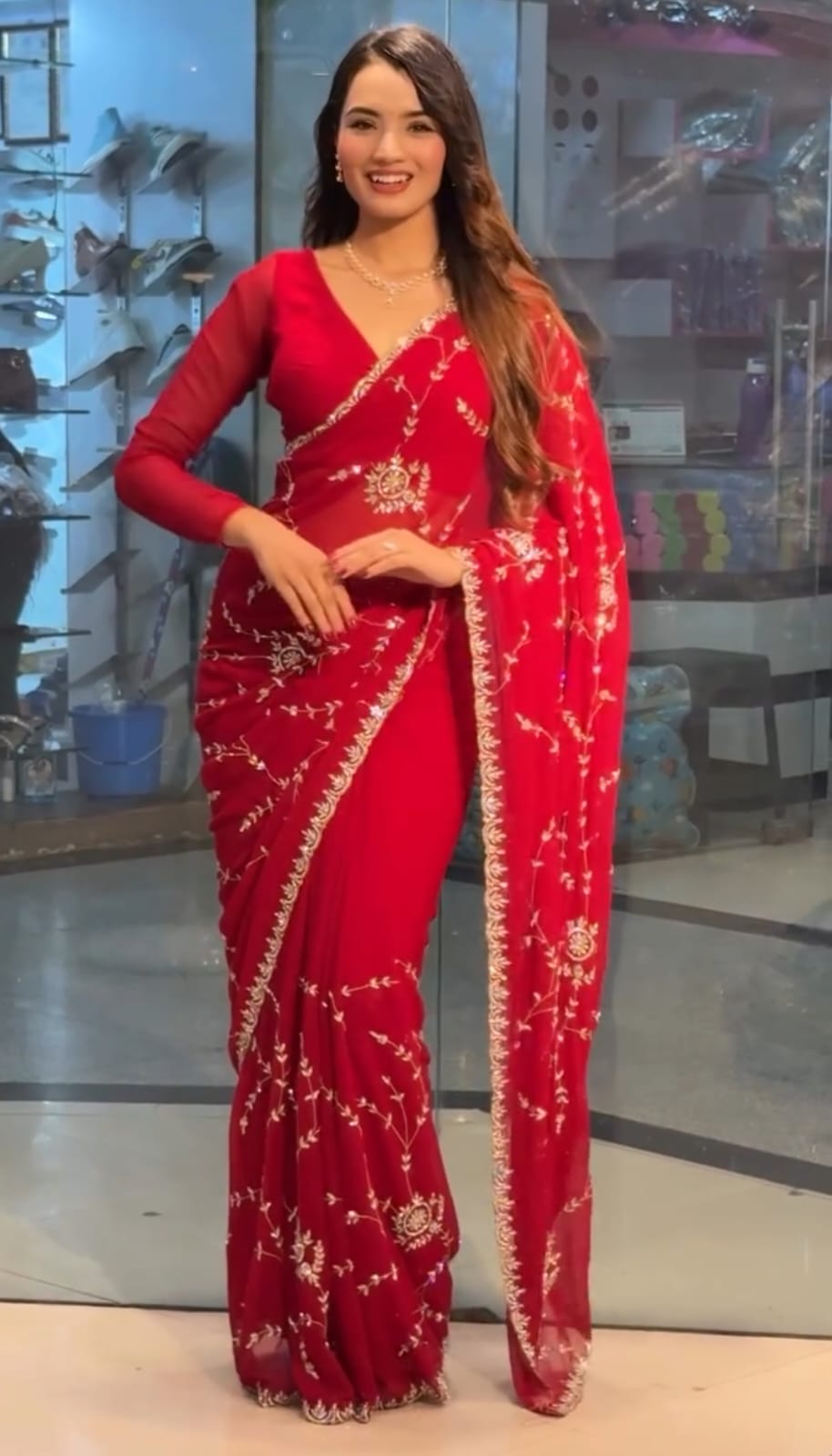 চিনিগুঁড়া জর্জেট শাড়ি, সিকুয়েন্স ও এমব্রয়ডারি, 12 হাত