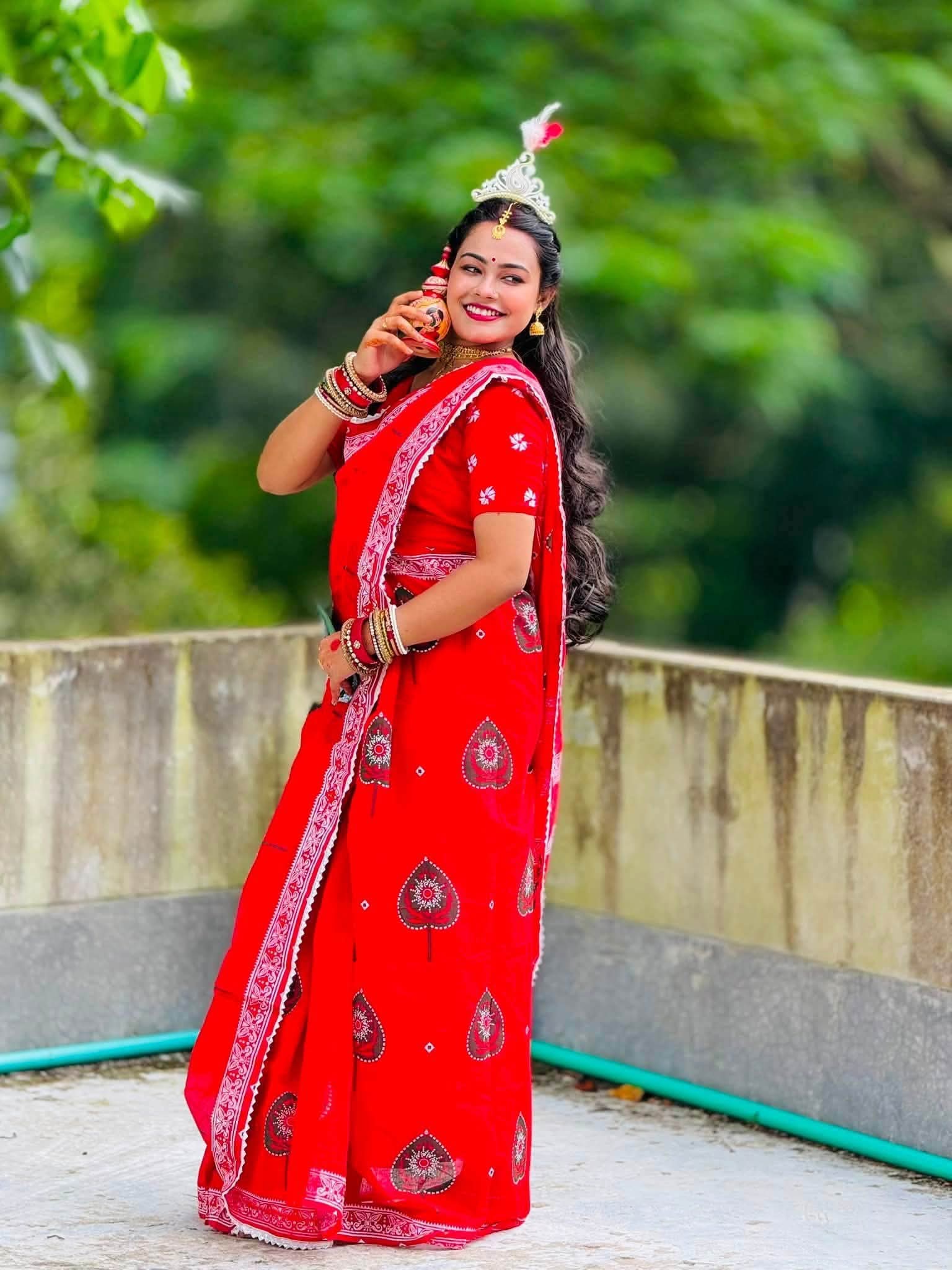 Hybrid Silk Puja Saree with Skin Print, Lace and Blouse Piece