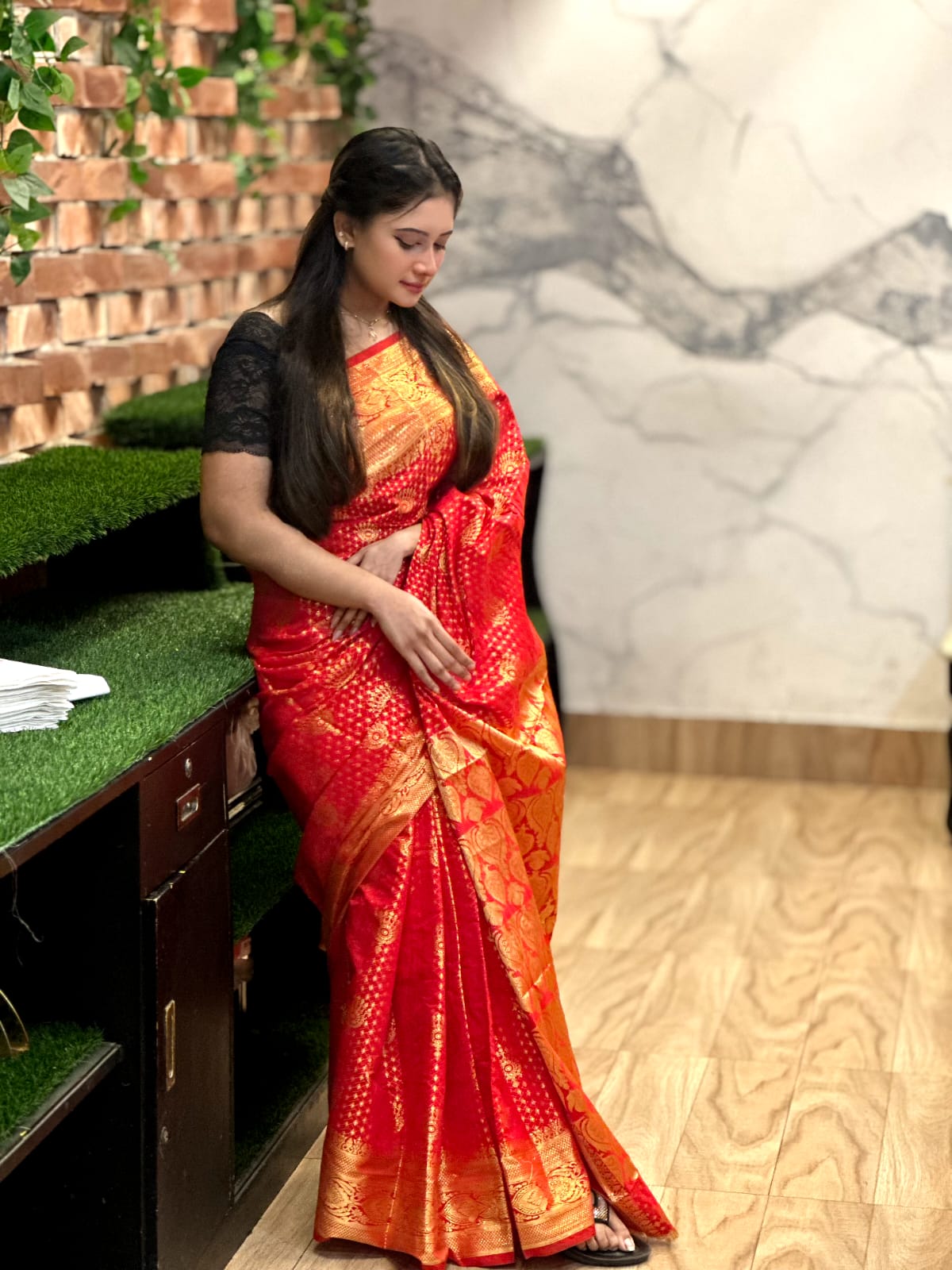 Silk Katan Banarasi Saree with Golden Zari Work, 12 Haath