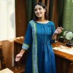 কুর্তি সেট – কটন কুর্তা ও বাটার সিল্ক প্যান্ট
