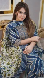 মেয়েদের প্রিন্টেড কটন থ্রি পিস, 5 হাত ওড়না, L থেকে XXL