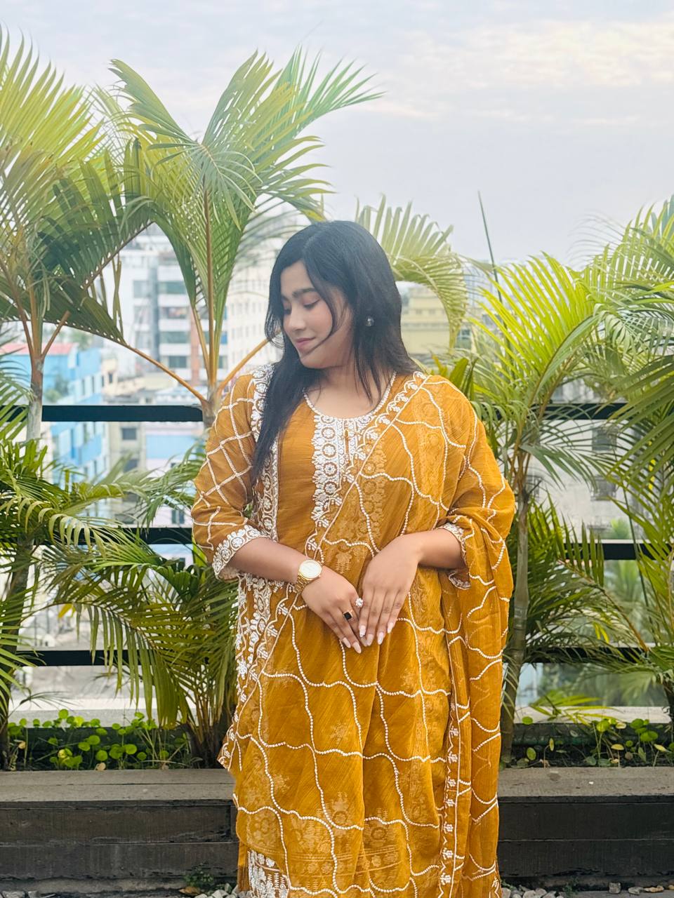 Readymade Georgette Four Piece with Lace and Inner, Sizes M to XL