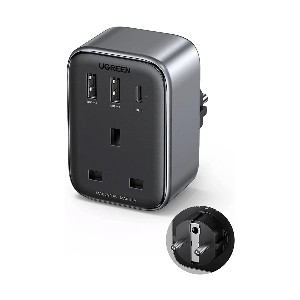Ugreen CD314 30W PD ডুয়াল USB, USB-C এবং AC আউটলেট (UK) চার্জার