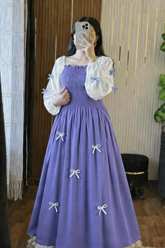 Women's Bhangchur Georgette Pookie Gown, 52 Inch Long