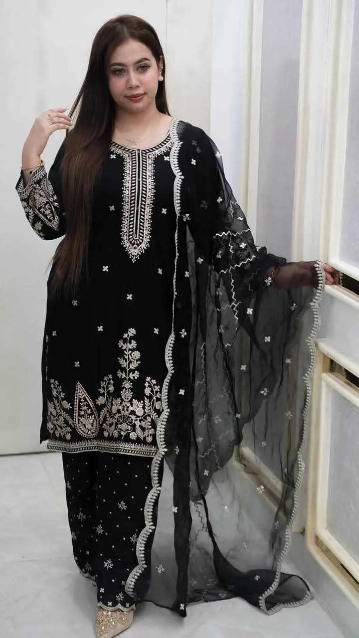 Women's Slub Cotton Three Piece with Organza Tissue Dupatta