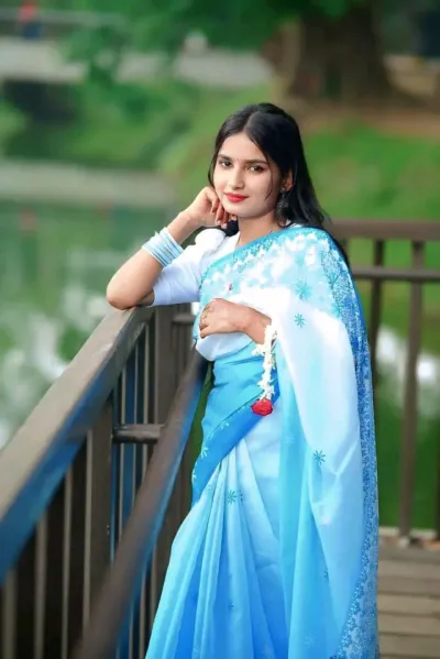 গ্রেডিয়েন্ট চান্দেরি সিল্ক শাড়ি, ফুলের প্রিন্ট, 4 রং