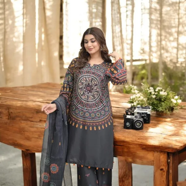 পাকিস্তানি ডিজাইন বুটিক থ্রি পিস
