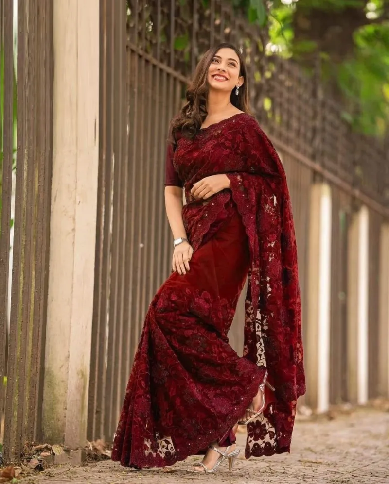 Embroidered Georgette Saree with Blouse Piece, 3 Colours