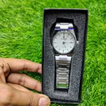 POEDAGAR 930 পুরুষদের কোয়ার্টজ হাতঘড়ি – লুমিনাস ডেট উইক, স্টেইনলেস স্টিল (বাটারফ্লাই লক)