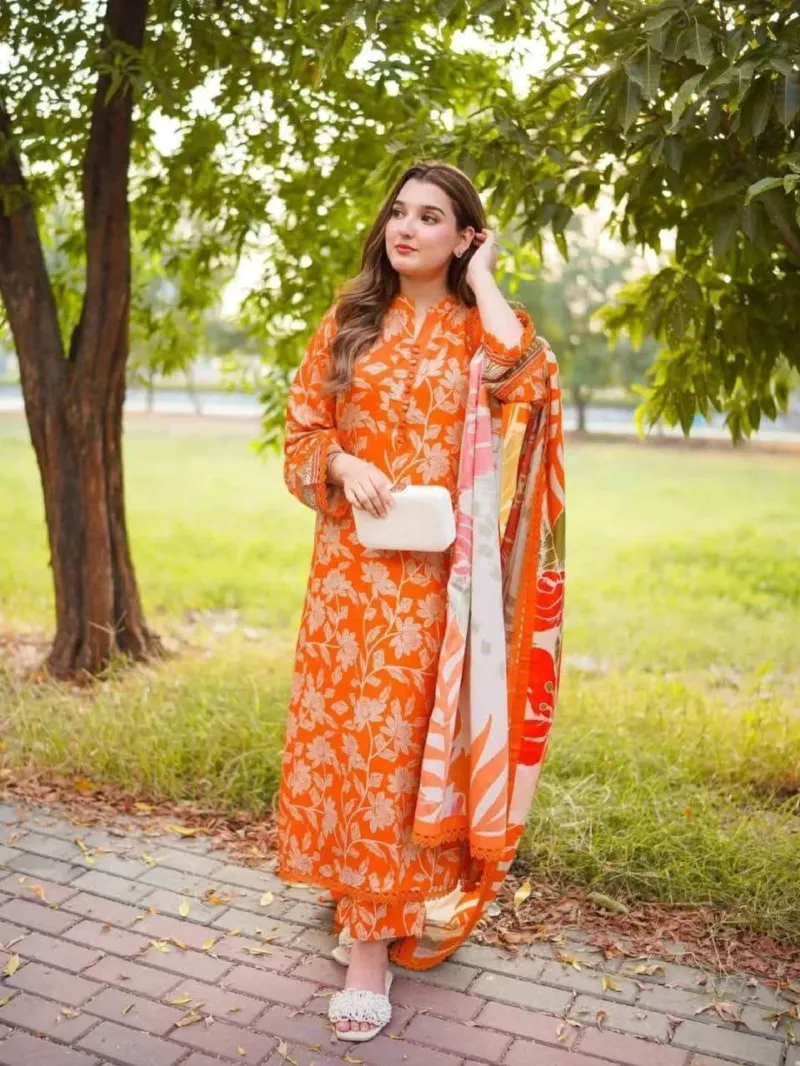 স্মুথ মাইক্রো স্টিচ ডিজিটাল প্রিন্ট থ্রি-পিস, লেস ওয়ার্ক