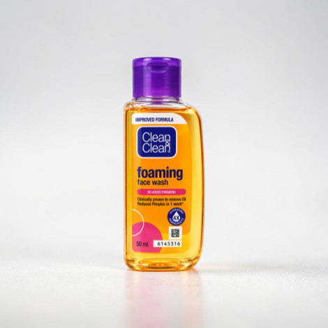 Clean & Clear Foaming Face Wash 50ml (India)