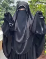 হুডি স্টাইল হিজাব চেরি ফেব্রিকে সাটিন ওয়ার্কসহ