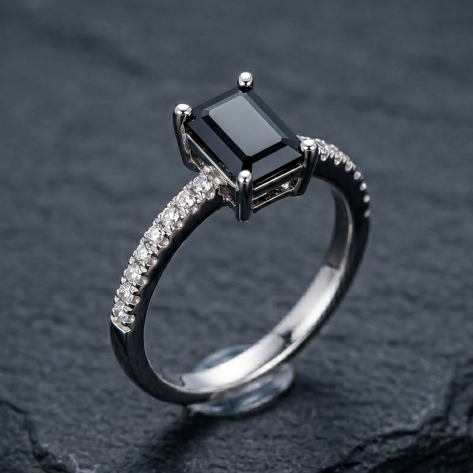 Chowtushkoni Dyuti Women's Ring