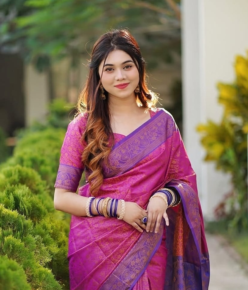 হালকা কাঞ্জিভরম সিল্ক শাড়ি, রানিং ব্লাউজসহ, 6 রং