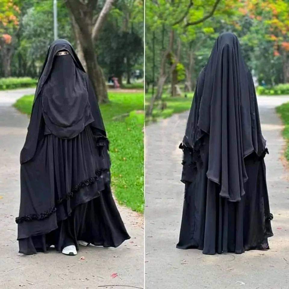 আয়েশা বোরকা ফুল সেট হিজাব ও নিকাবসহ, চেরি কাপড়