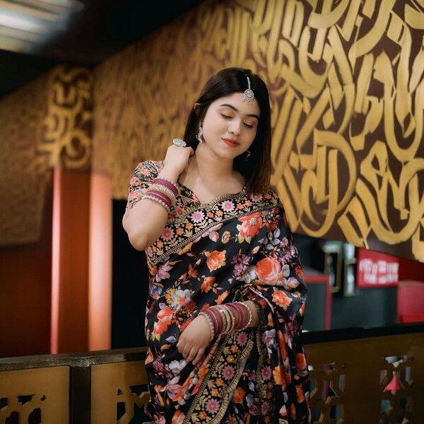 প্রিমিয়াম ঈদ শাড়ি উইথ ব্লাউজ পিস
