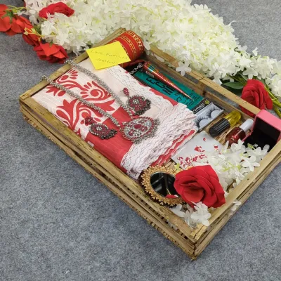 ফেস্টিভ স্পেশাল হাফ সিল্ক প্রিন্ট শাড়ি কম্বো