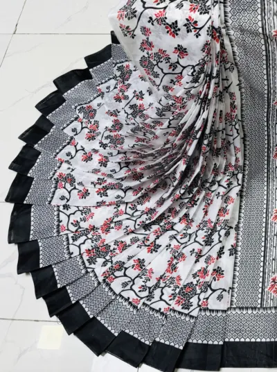 12 হাত হাফ সিল্ক স্কিন প্রিন্ট শাড়ি, ব্লাউজ পিস ছাড়া