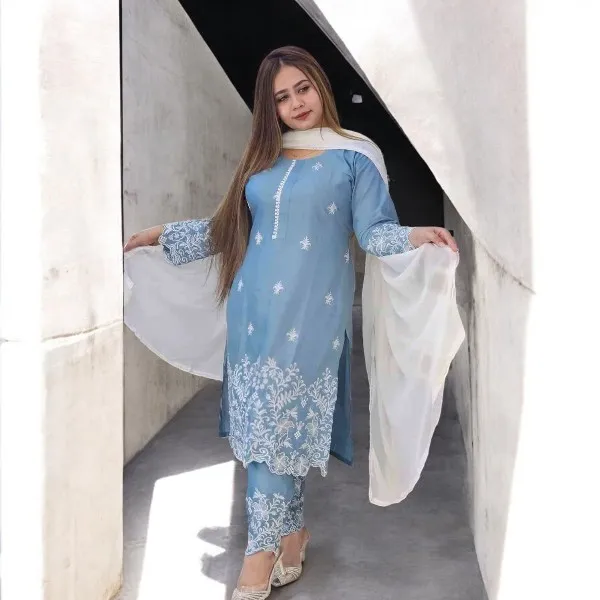 কটন এমব্রয়ডারি থ্রি পিস