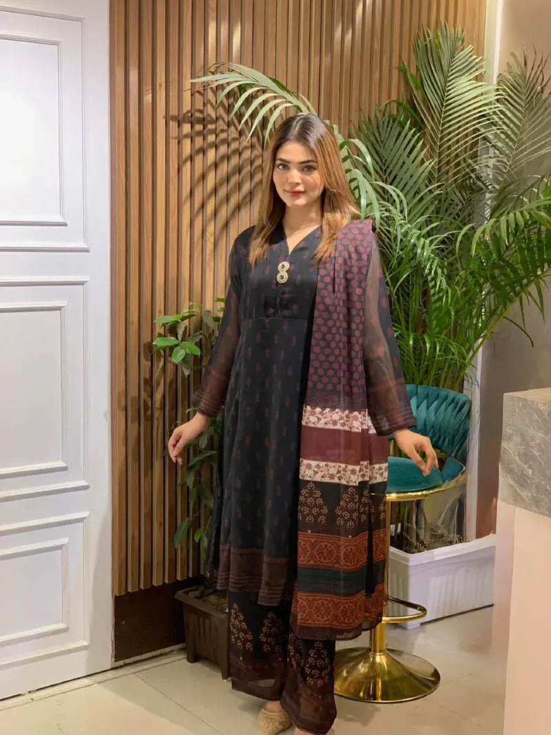 জর্জেট ডিজিটাল প্রিন্ট থ্রি পিস, ইনার সহ পান্ট, M থেকে XXL