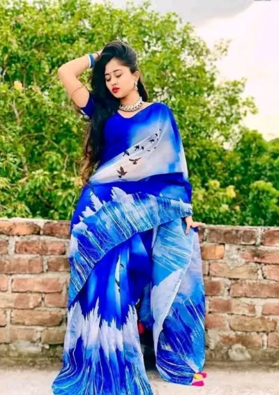 স্টার ফ্লাওয়ার ডিজিটাল প্রিন্ট চান্দেরি সিল্ক শাড়ি, 3 রং