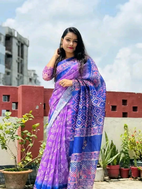 Floral Chanderi Silk Saree for Party and Photoshoot Wear