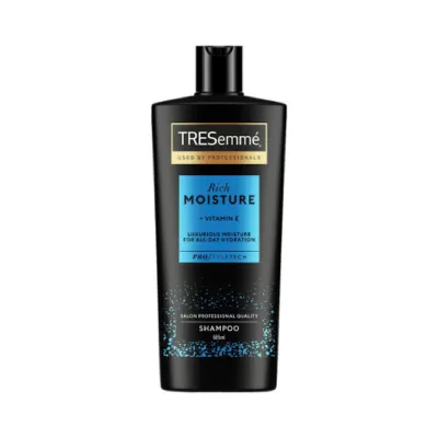 Tresemme Rich Moisture সেলুন প্রফেশনাল কোয়ালিটি শ্যাম্পু 685ml