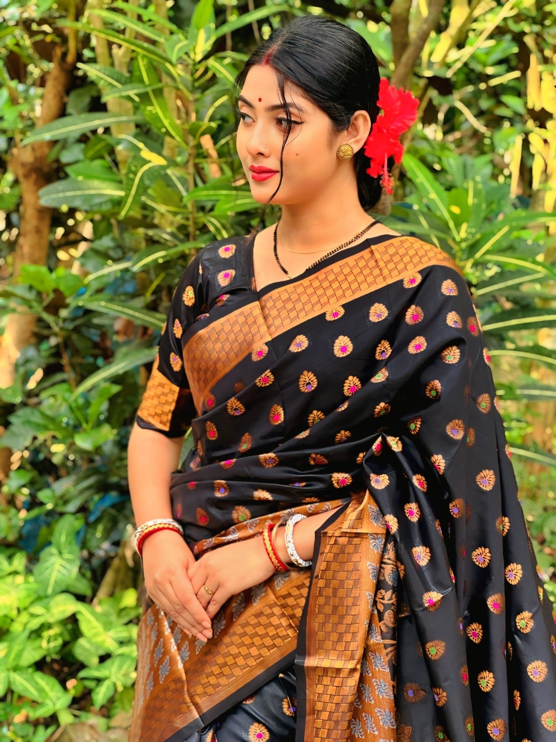 হালকা সফট সিল্ক কাতান শাড়ি, জরির বুনট, 12 হাত