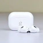 OnePlus AirRO3 ট্রু ওয়্যারলেস ব্লুটুথ ইয়ারবাডস – নয়েজ রিডাকশন, 360mAh ব্যাটারি (সাদা)