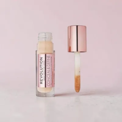 Makeup Revolution Conceal & Define লিকুইড কনসিলার - C5