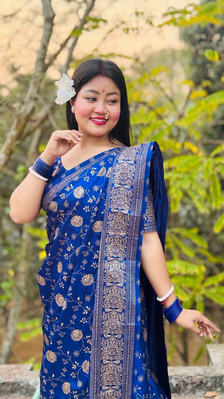 Silk Saree with Screen Print Work, Matching Blouse Included