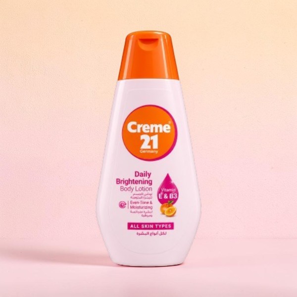 Creme21 ডেইলি ব্রাইটেনিং বডি লোশন 400ml